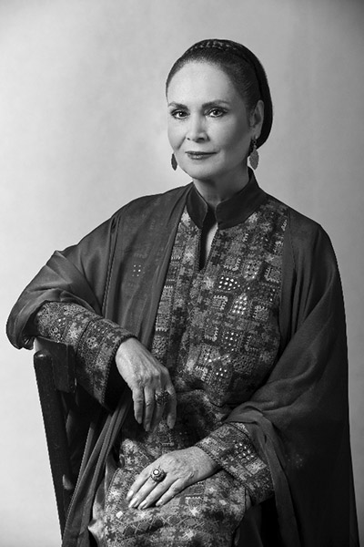 Parissa, Persian classical vocal master — portrait by Saghar Barekat, 2013
