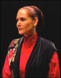 Parissa — portrait accompanying Shahrokh Golestan's BBC Persian report on the Dastan Ensemble concert, Théâtre de la Ville, Paris, December 2006