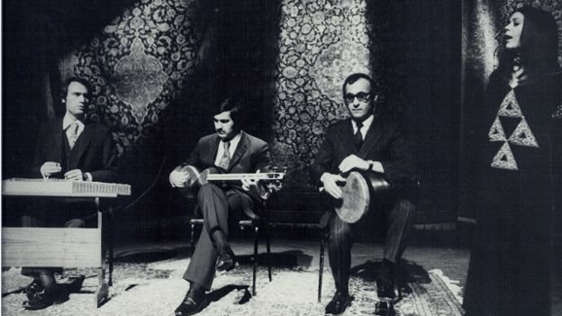 Parissa with Mohammad Heidari (santur), Hooshang Zarif (tar), and Mohammad Esmaili (tombak) — Tehran, 1355 / 1976–77